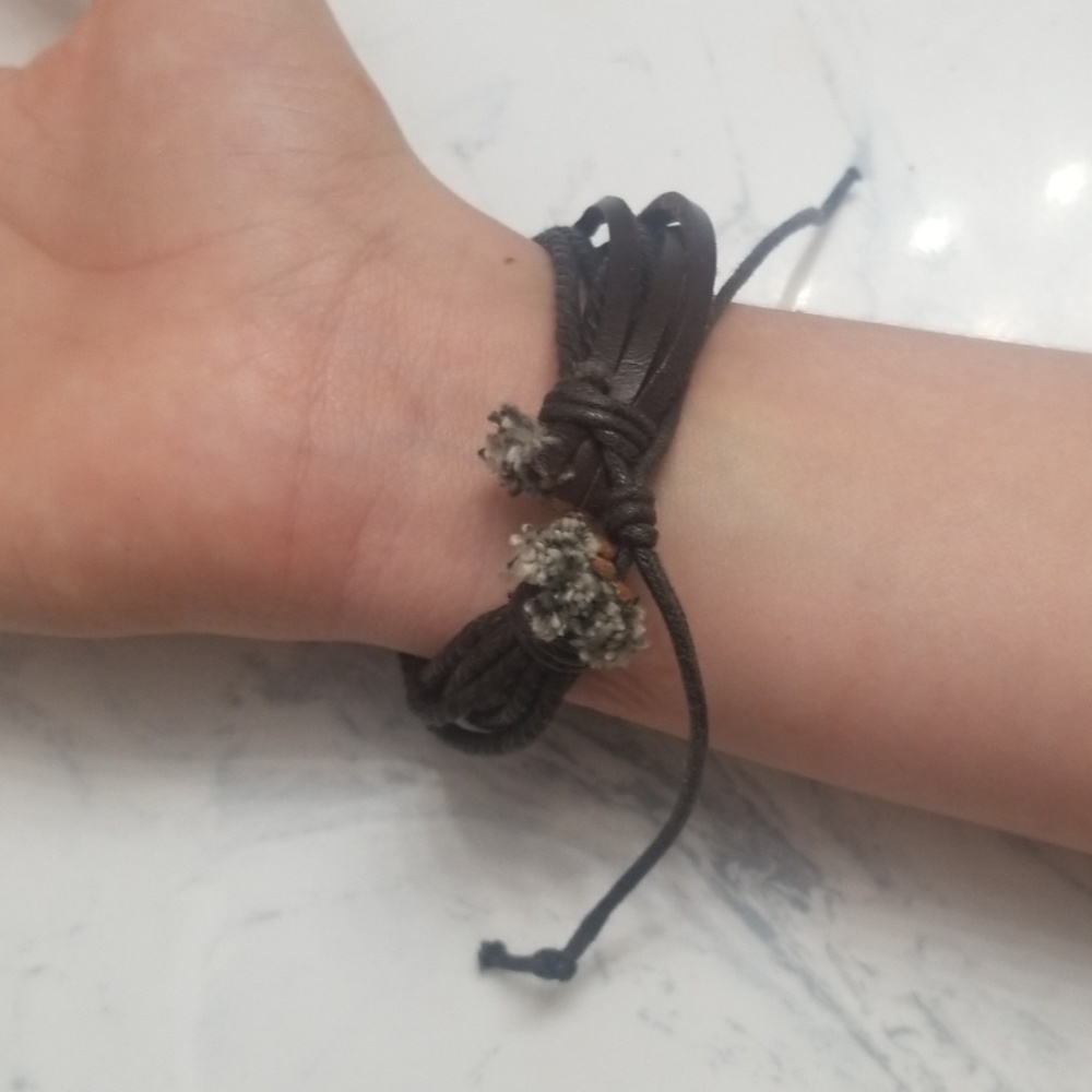 Leather bracelets - Picture 6 of 8
